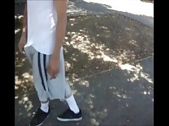 Profitez porno gens du voyage d'Hikaru Houzuki en train de faire une pipe sexy